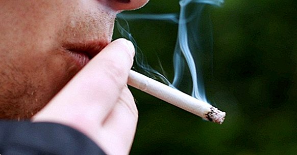 Je normální pocit závratě při kouření?
