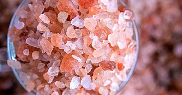 Pink salt of the Himalayas: is it true that it has health benefits?