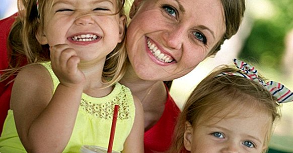 Engedélyes családok: az ilyen típusú szülői felelősség 4 kockázata