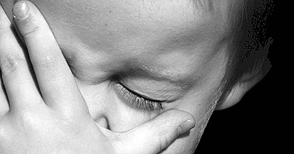 Защо вербалната злоупотреба в детството ни отбелязва