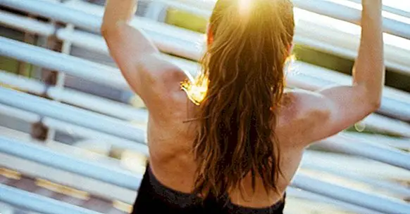 Comment améliorer la posture du dos, avec 4 exercices simples