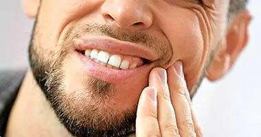 الفطريات في الفم: الأعراض والأسباب والعلاج - الطب والصحة