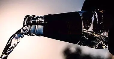 10 najboljših blagovnih znamk mineralne vode na trgu - potrošniška psihologija