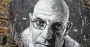 Foucault và Bi kịch của Cộng đồng - tâm lý xã hội và các mối quan hệ cá nhân