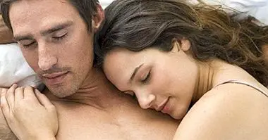 10 igara u krevetu za dijeljenje sa svojim partnerom - seksologija