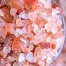 Ružičasta sol Himalaja: je li istina da ima zdravstvene prednosti? - ishrana